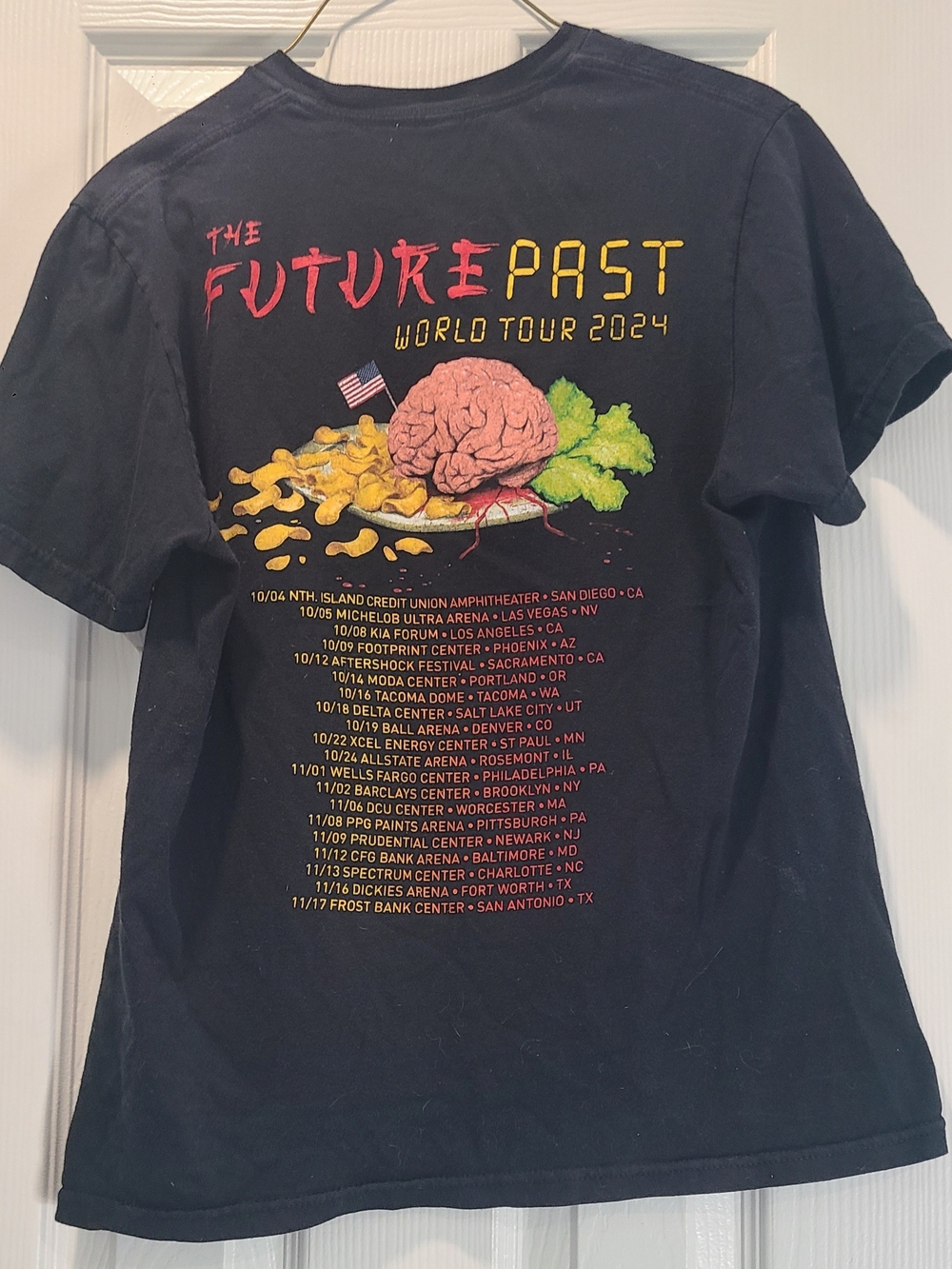 Black Graphic Iron Mauden 2024 Official Tour Tee - Small - Picture 2 of 3